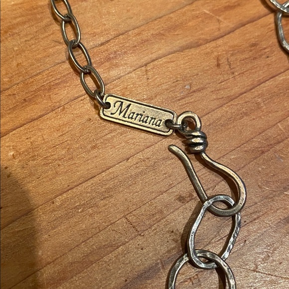 Mariana Swarovski Crystal long necklace - Picture 2 of 5